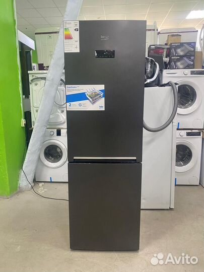 Холодильник Beko rcnk365E20ZXR