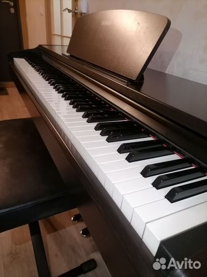 Цифровое пианино Yamaha Arius