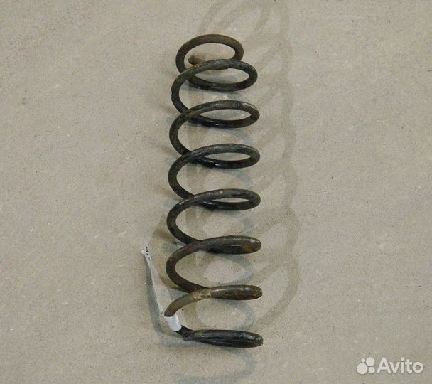 Пружина задняя VW Golf 2