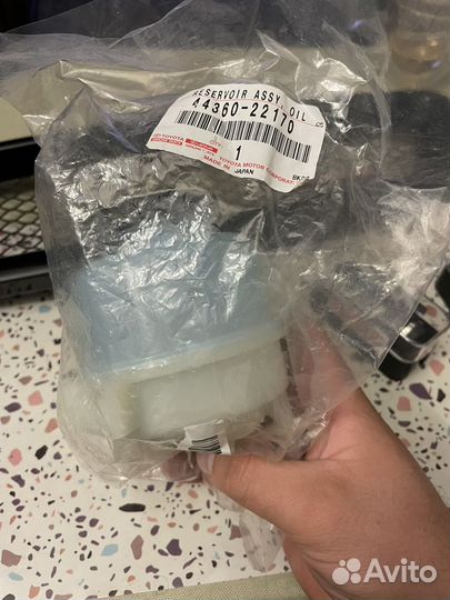 Бачок гур Toyota chaser markll cresta jzx100