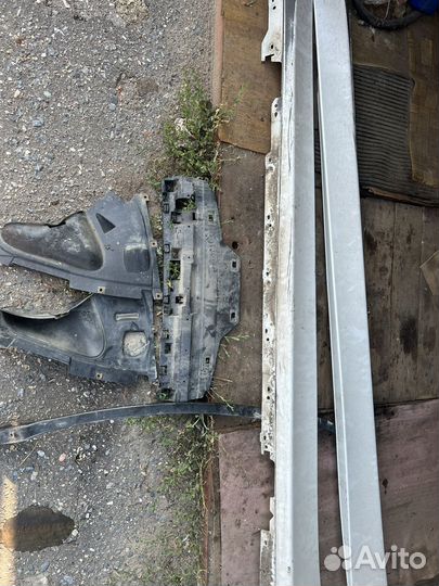 Продам оригинальные бампера бмв 3 ф30