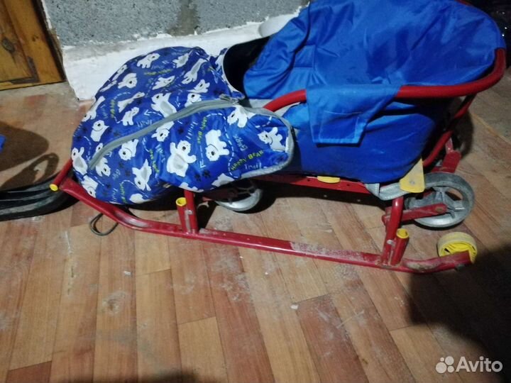 Детские санки на колесах