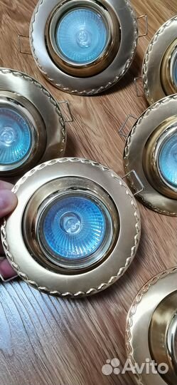 Светильник потолочный точечный