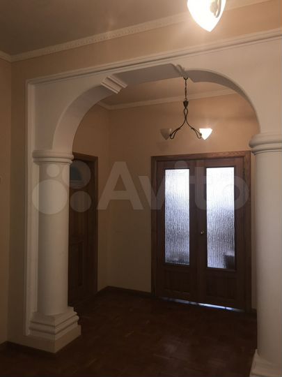 5-к. квартира, 202,1 м², 3/5 эт.