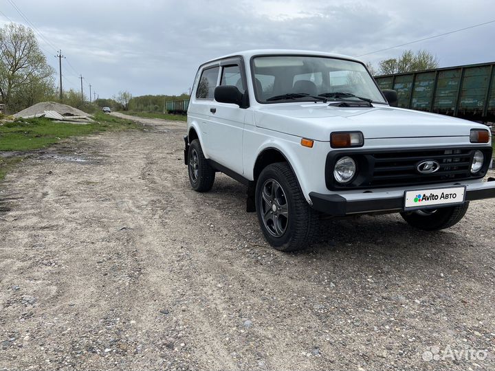 LADA 4x4 (Нива) 1.7 МТ, 2015, 97 000 км