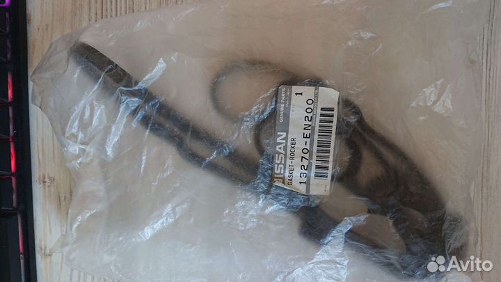 Прокладка клапанной крышки Nissan 13270-EN200