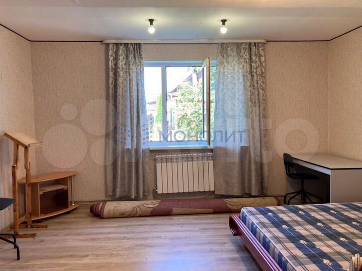 Дом 135 м² на участке 4 сот.