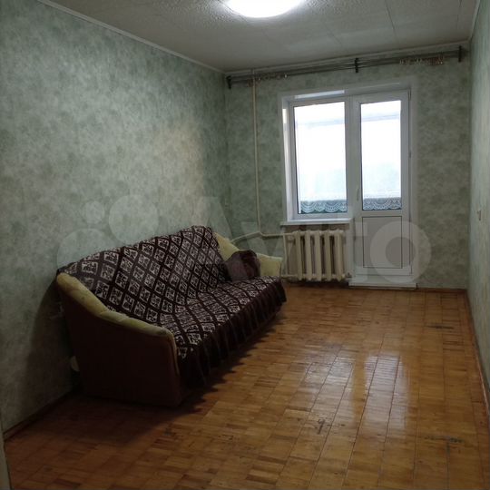 2-к. квартира, 45 м², 1/3 эт.