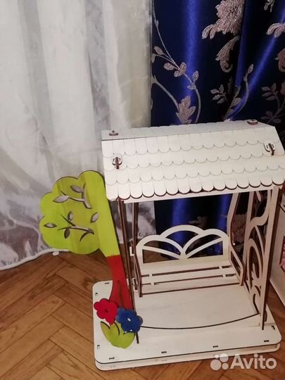 Детские качели деревянные. Игрушечные