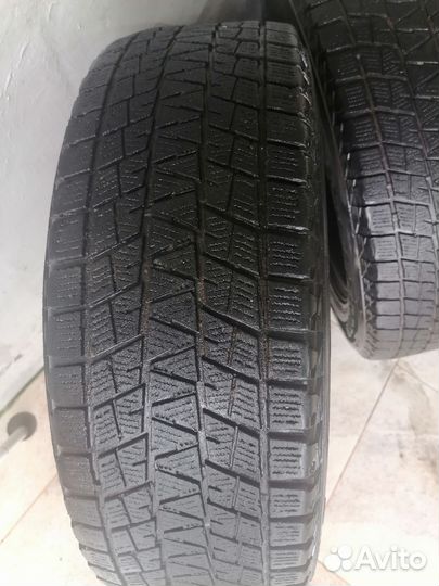 Bridgestone Blizzak Ice 225/65 R17