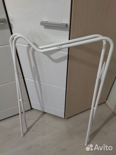 Подставка под ванночку новая