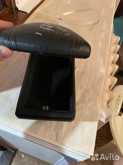 Подлокотник