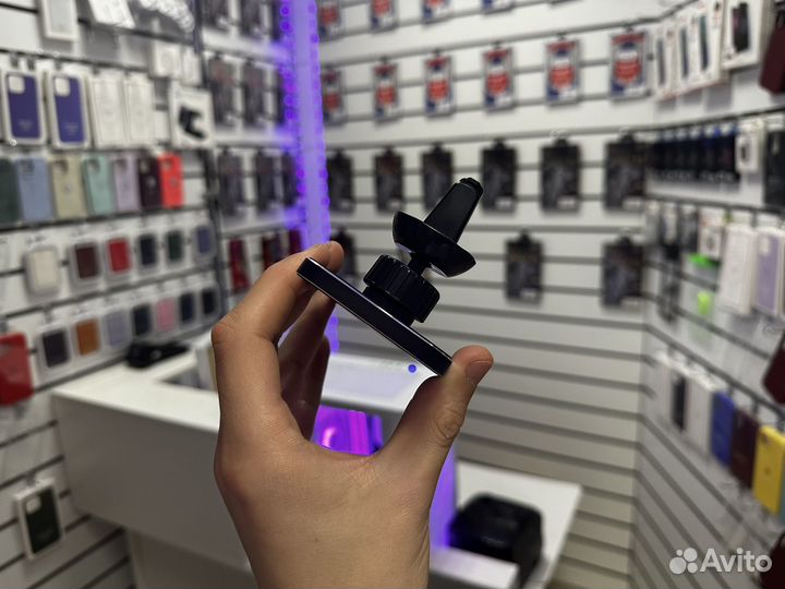 Беспроводная автомобильная зарядка