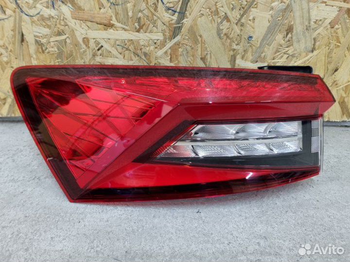 Фонарь наружный задний левый Skoda Kodiaq С 2017
