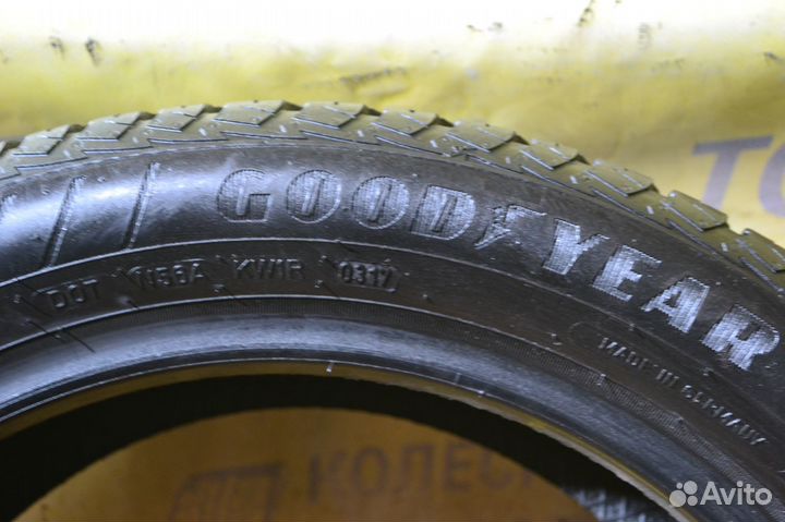Goodyear Vector 4Seasons 215/50 R17