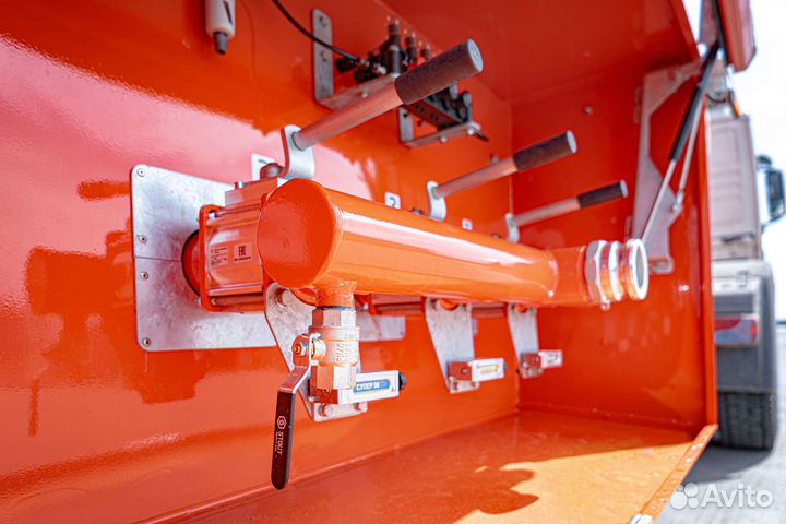 Полуприцеп бензовоз Bonum 32 куб.м, 2023