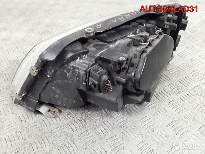 Фара правая Volkswagen Sharan 7M3941016AB