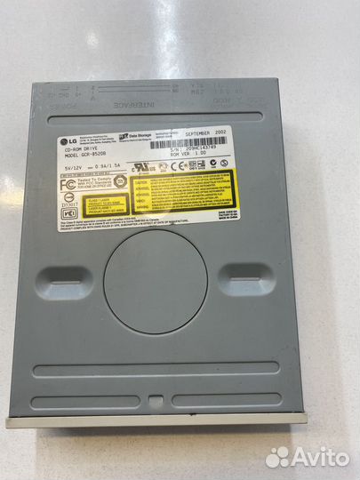 CD-ROM drive GCR-8520B