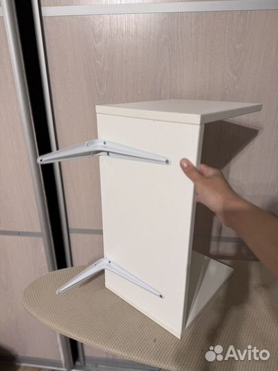 Полка настенная книжная