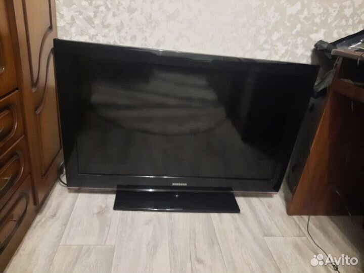 Телевизор samsung