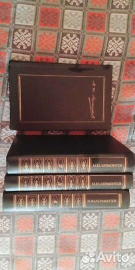 Книги в ассортименте