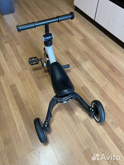 Велосипед беговел 3 в 1