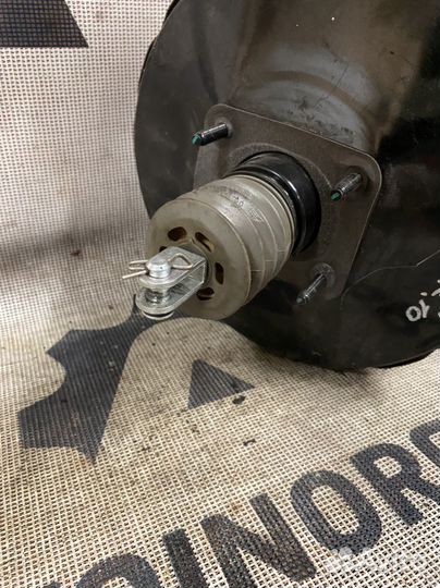 Тормозной вакуумник Mitsubishi Lancer 10 4680A087