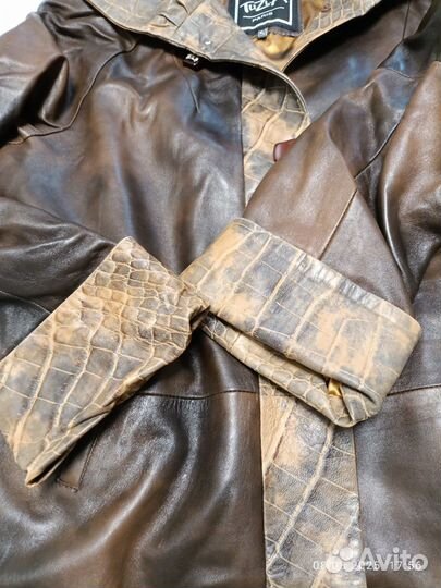 Кожаный плащ женский 50 р