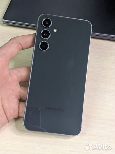 Samsung Galaxy S23 FE, 8/256 ГБ