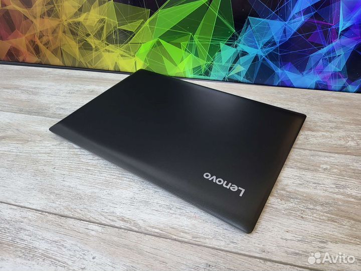 Игровой Lenovo на MX 150 / 8GB / SSD 256GB / i3-7x