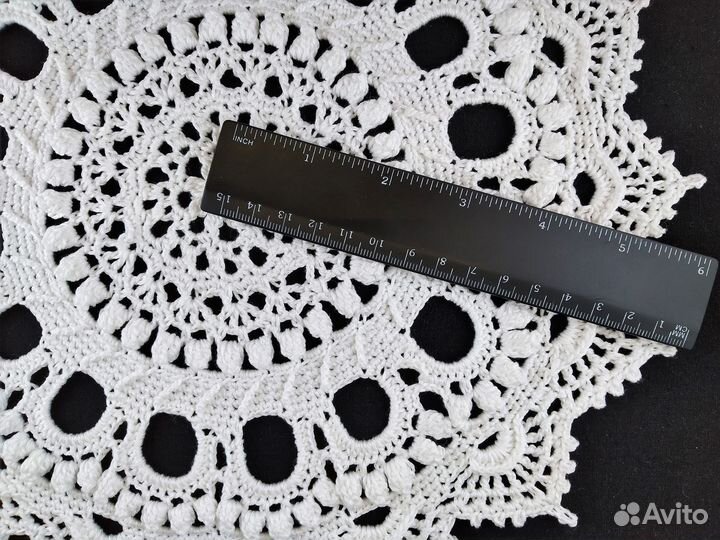 Салфетки рельефные, связанные крючком