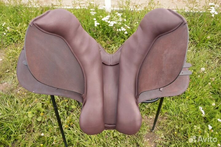 Седло со сменным ленчиком