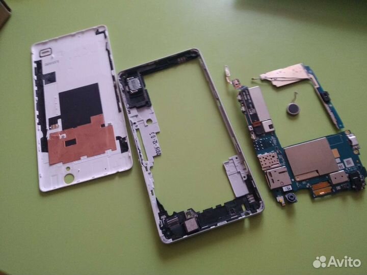 Материнская плата с процессором и памятью