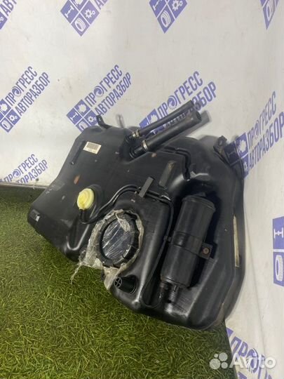 Бензобак Ford Fusion хэтчбек 1.6 fyja 2008