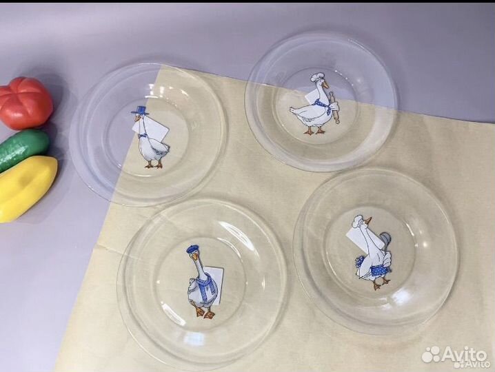 Новая тарелка стекло диаметр 19,6 см