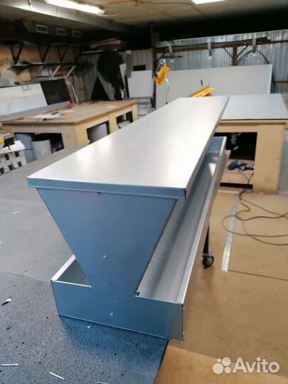 Бункерная кормушка для кур и уток