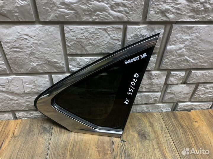 Infiniti M25/Q70 (Y51) Стекло кузовное глухое