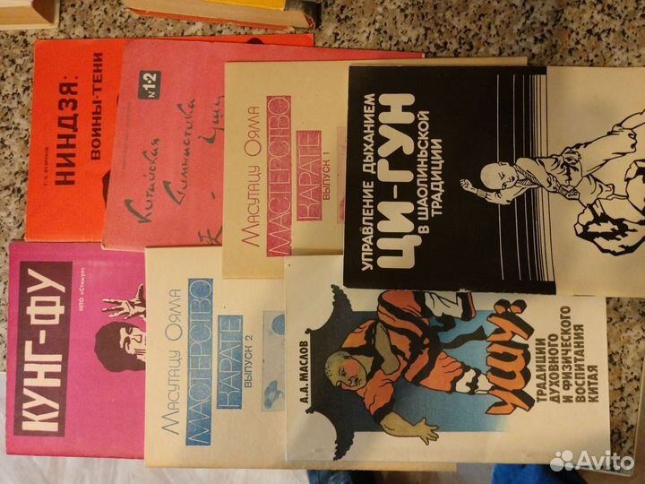 Брошюры отдам бесплатно