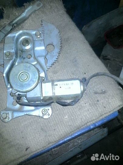 Стеклоподёмник