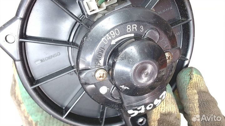 Двигатель отопителя Mitsubishi Colt, 1996