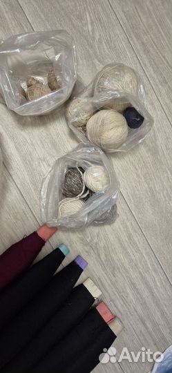 Шерстяные и полушерстяные нитки