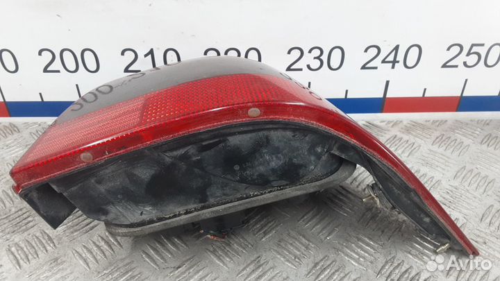 Фонарь Volkswagen Golf 4 (1997-2005)