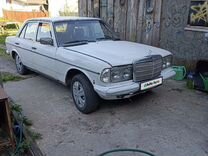 Mercedes-Benz W123 2.4 MT, 1983, 412 000 км, с пробегом, цена 100 000 руб.