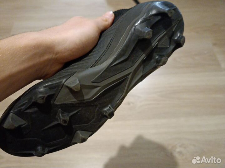 Футбольные бутсы adidas predator 18.3