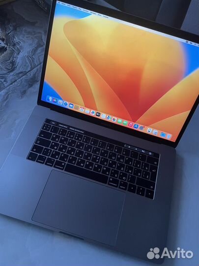 Apple macbook pro 15 2017