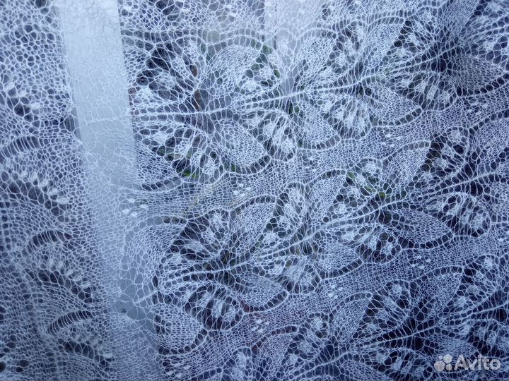 Пуховый ажурный палантин 