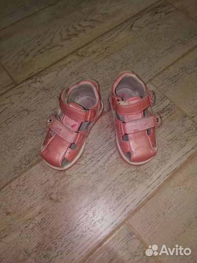 Босоножки для девочки
