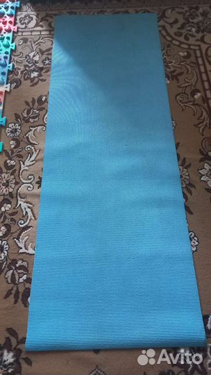 Коврик новый для йоги и фитнеса