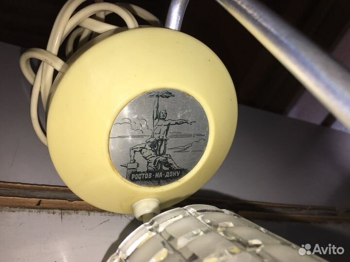 Светильник настольный и настенный