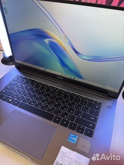 Ноутбук Honor i3-11th/8Gb/SSD240Gb